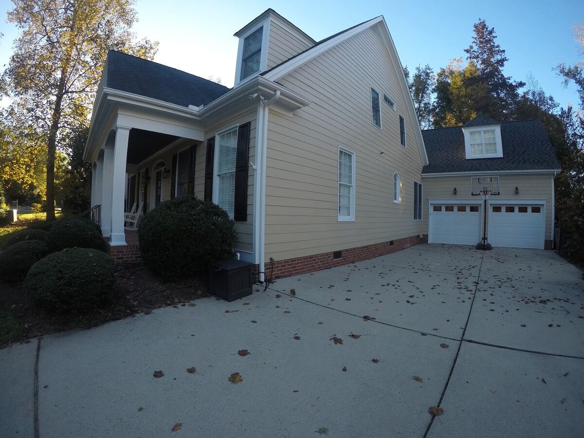 Exterior painted house in Raleigh